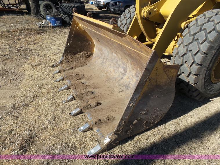 image for item J8298 1996 Caterpillar 928F wheel loader