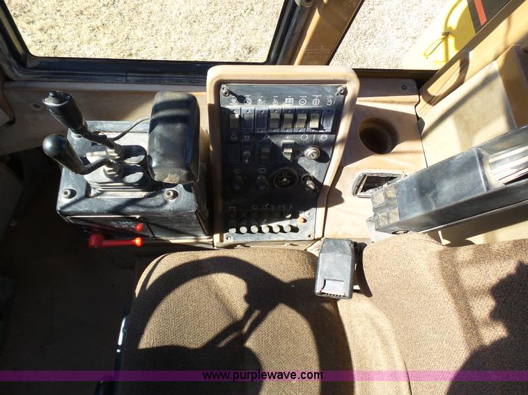 image for item J8298 1996 Caterpillar 928F wheel loader