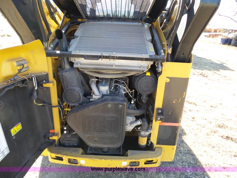 image for item J8299 2007 Caterpillar 252B skid steer