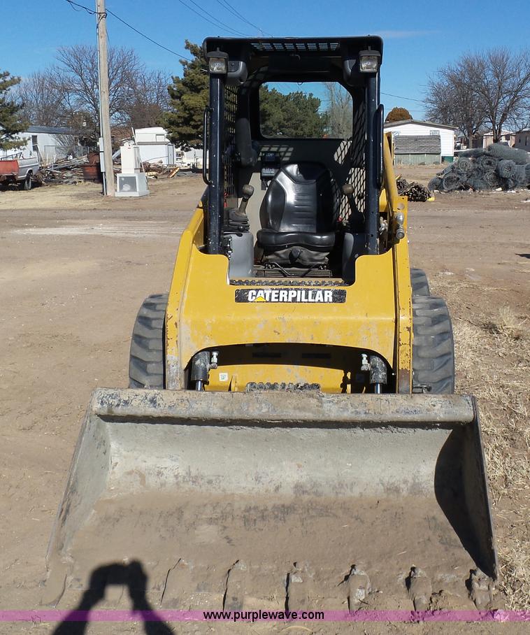 image for item J8301 2012 Caterpillar 226B3 skid steer