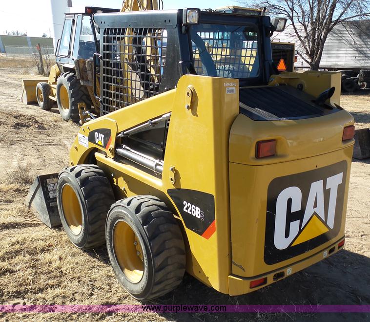 image for item J8301 2012 Caterpillar 226B3 skid steer