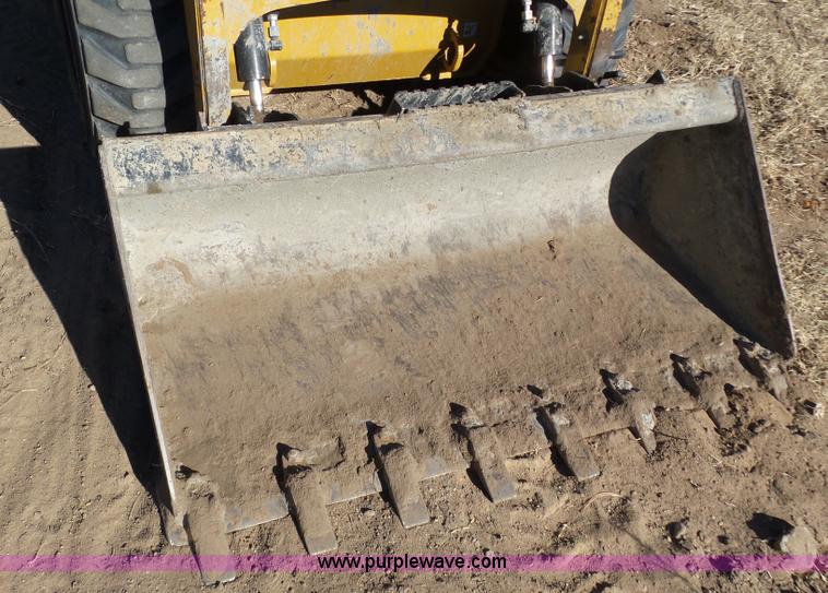 image for item J8301 2012 Caterpillar 226B3 skid steer