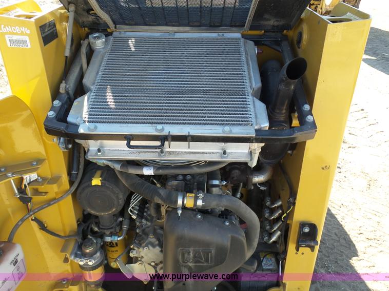 image for item J8301 2012 Caterpillar 226B3 skid steer