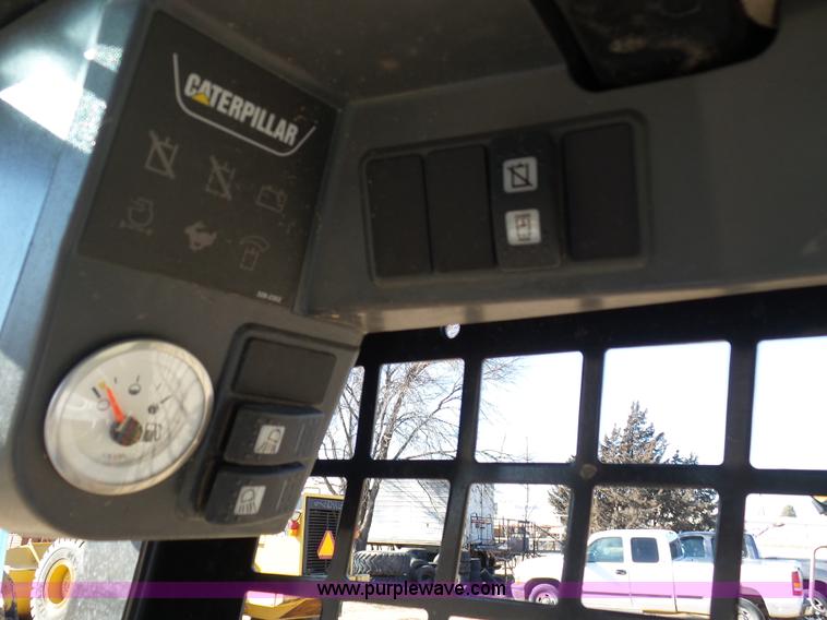 image for item J8301 2012 Caterpillar 226B3 skid steer