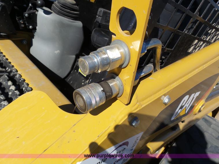 image for item J8301 2012 Caterpillar 226B3 skid steer