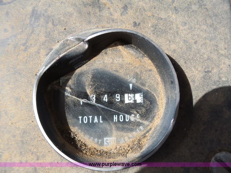 image for item AQ9723 Ag Gator Injactor 2004 self-propelled applicator