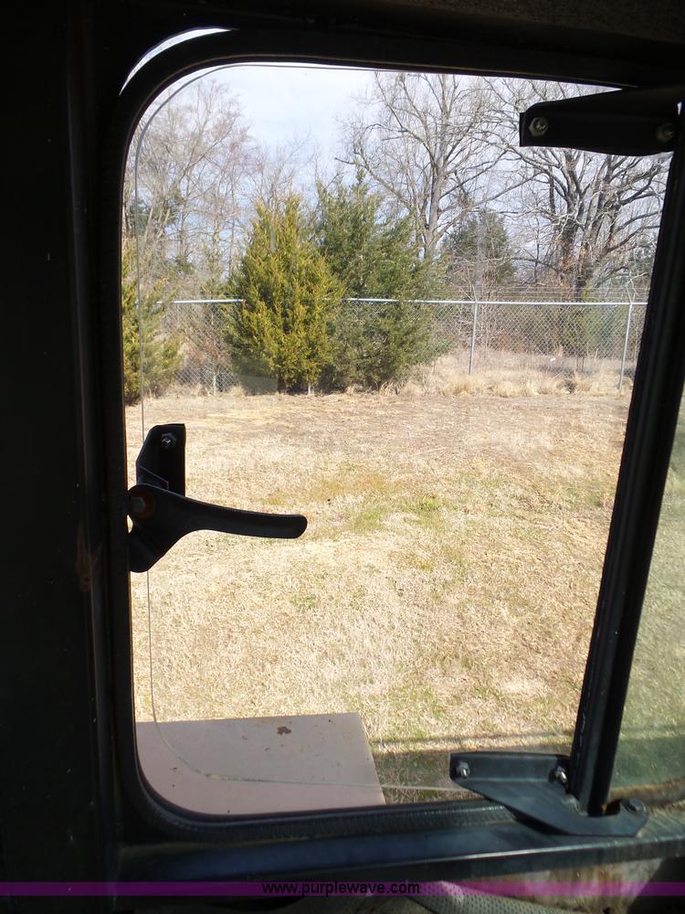 image for item AQ9723 Ag Gator Injactor 2004 self-propelled applicator