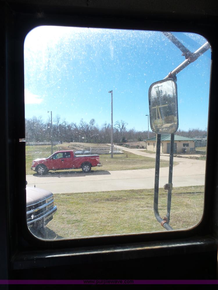 image for item AQ9723 Ag Gator Injactor 2004 self-propelled applicator