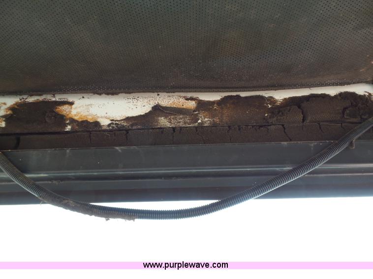 image for item AQ9723 Ag Gator Injactor 2004 self-propelled applicator