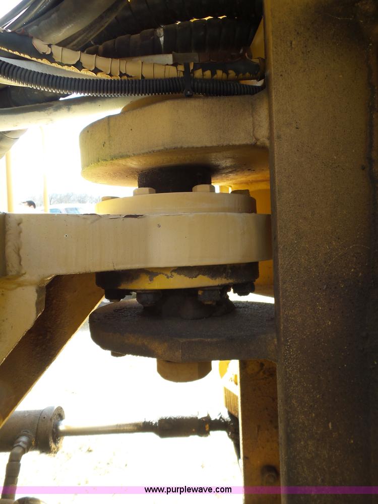 image for item AQ9723 Ag Gator Injactor 2004 self-propelled applicator