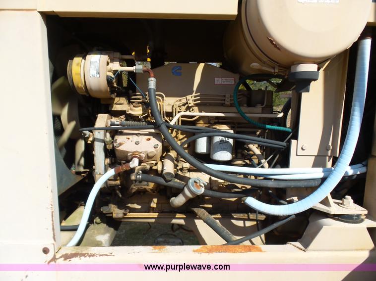 image for item AQ9723 Ag Gator Injactor 2004 self-propelled applicator