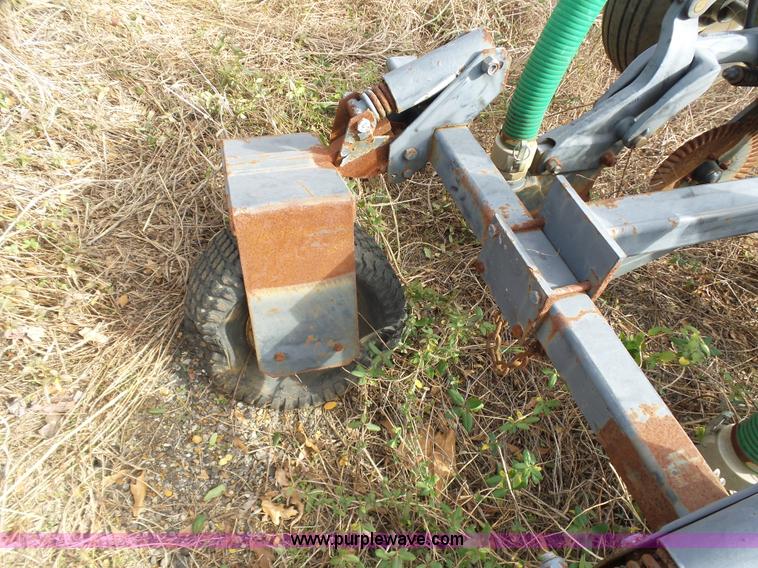 image for item AQ9723 Ag Gator Injactor 2004 self-propelled applicator