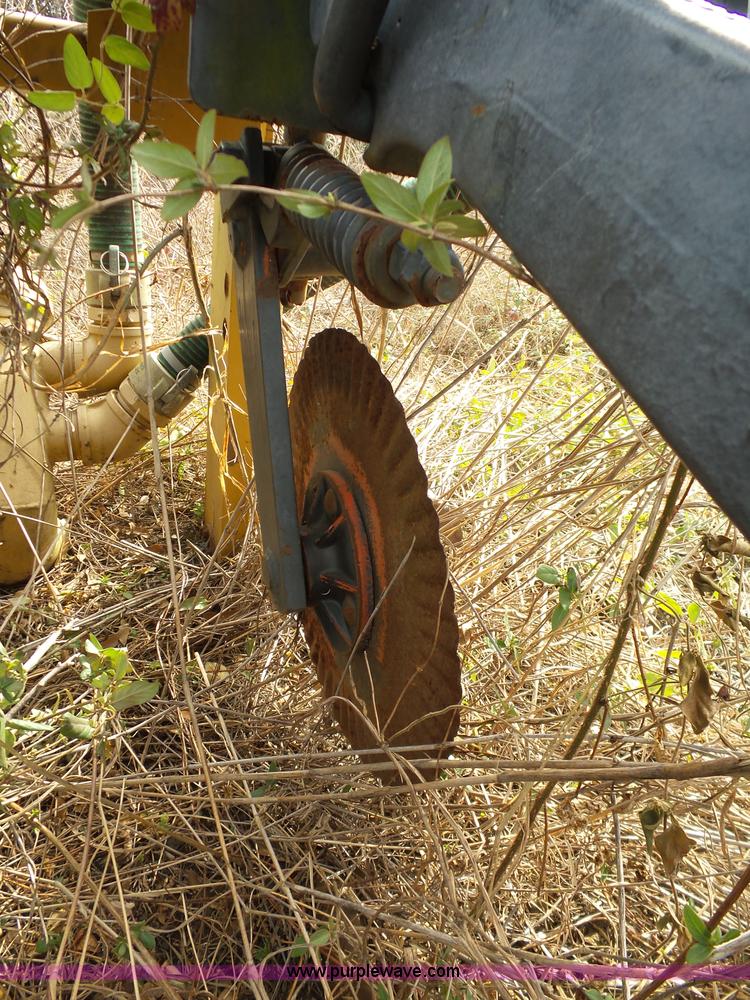 image for item AQ9723 Ag Gator Injactor 2004 self-propelled applicator