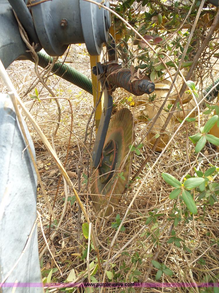 image for item AQ9723 Ag Gator Injactor 2004 self-propelled applicator