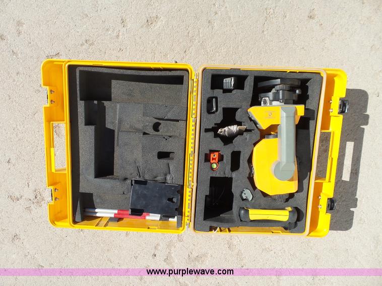 image for item AR9453 Assorted surveying tools