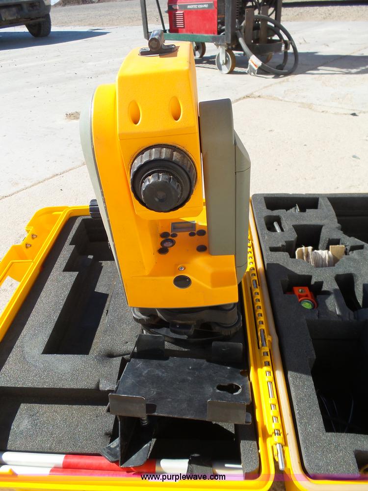 image for item AR9453 Assorted surveying tools