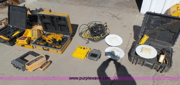 image for item AR9453 Assorted surveying tools