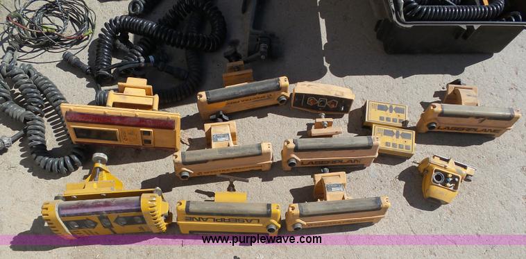 image for item AR9453 Assorted surveying tools