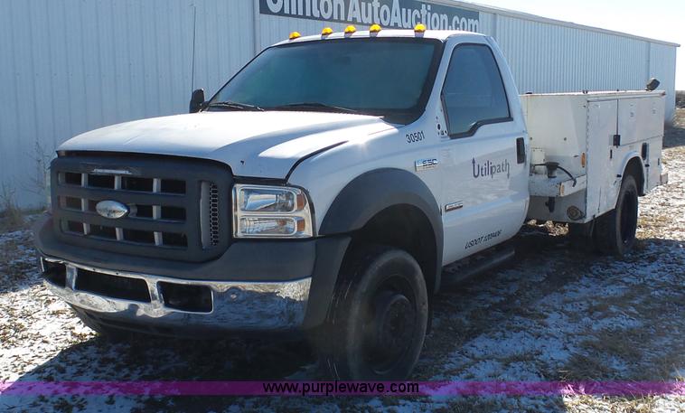 image for item AX9225 2005 Ford F550 service truck