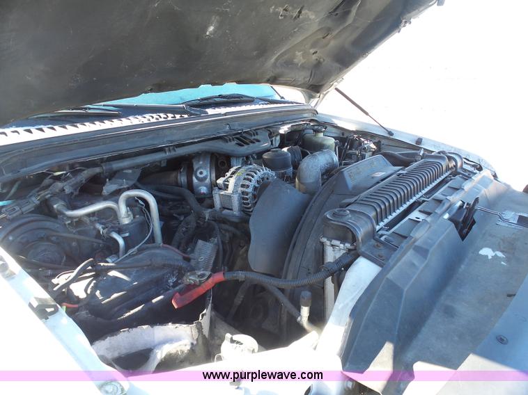 image for item AX9225 2005 Ford F550 service truck