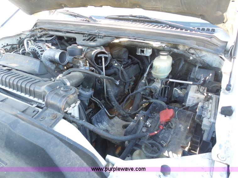 image for item AX9225 2005 Ford F550 service truck