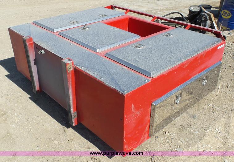 Brunners Fab aluminum headache rack in Lansing, KS | Item BF9017 sold ...