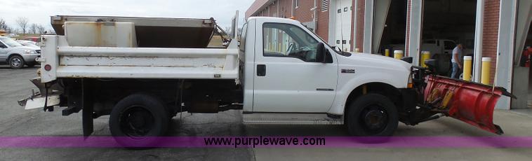image for item BH9384 2002 Ford F550 dump truck