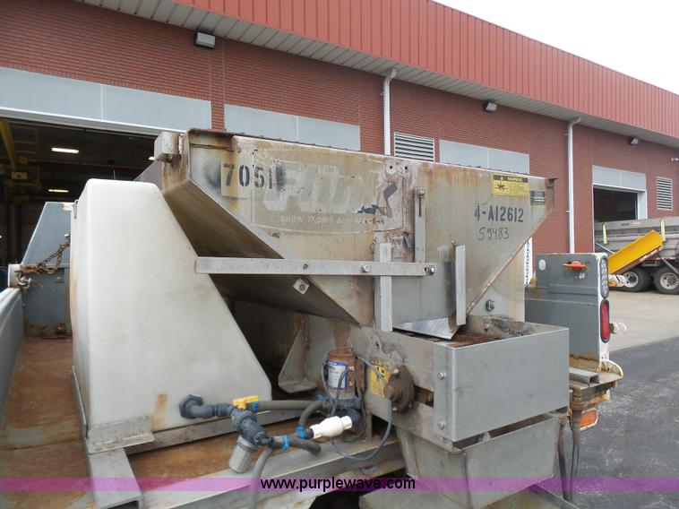 image for item BH9384 2002 Ford F550 dump truck