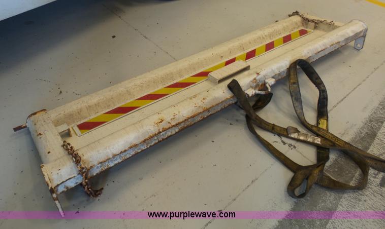 image for item BH9384 2002 Ford F550 dump truck