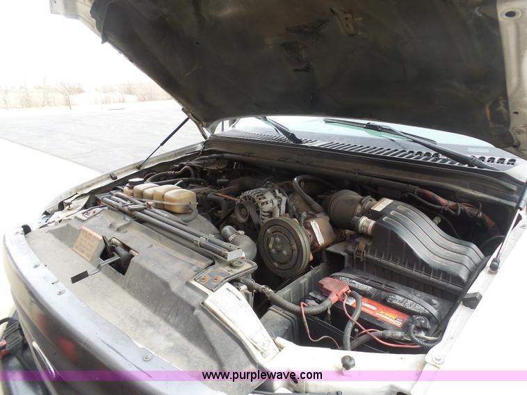 image for item BH9384 2002 Ford F550 dump truck