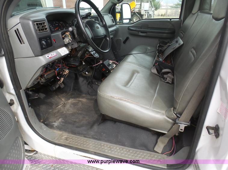 image for item BH9384 2002 Ford F550 dump truck