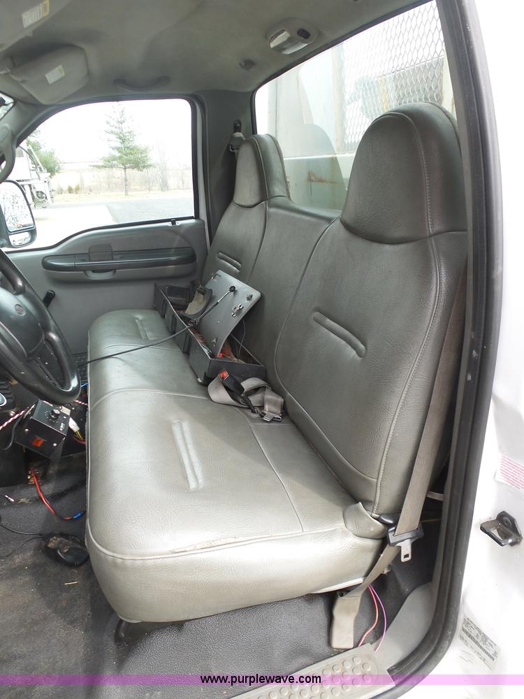 image for item BH9384 2002 Ford F550 dump truck