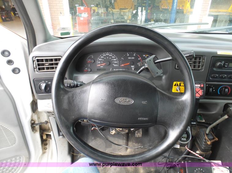 image for item BH9384 2002 Ford F550 dump truck