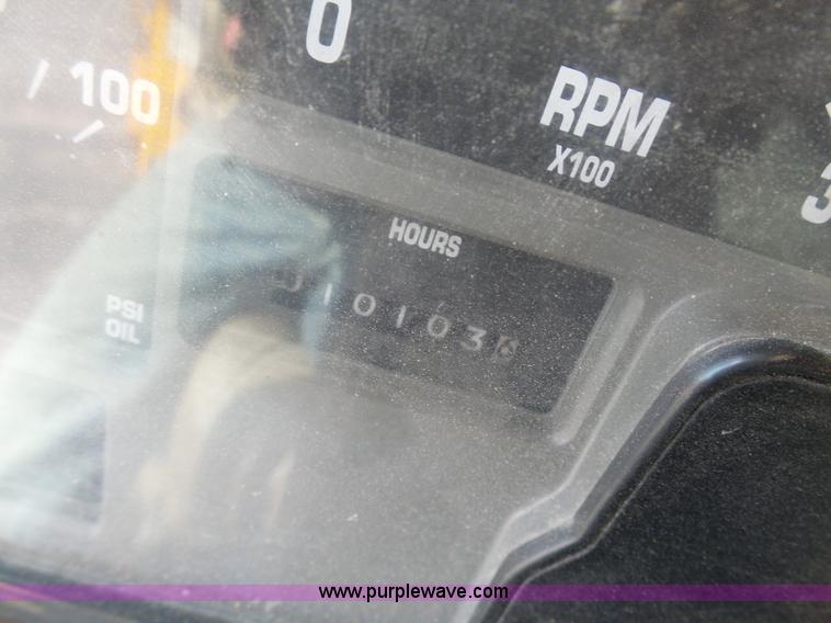 image for item BH9386 1999 International 4900 dump truck