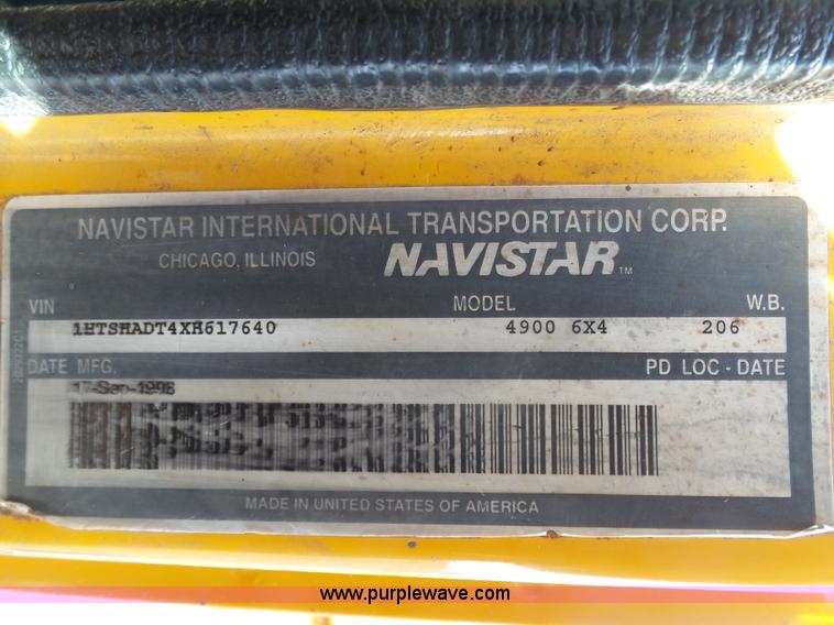 image for item BH9386 1999 International 4900 dump truck