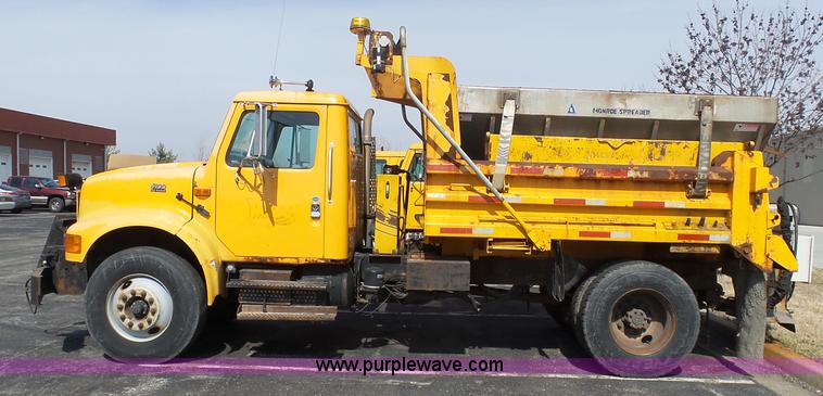 image for item BH9387 2000 International 4900 dump truck