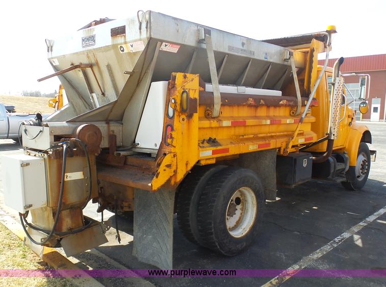image for item BH9387 2000 International 4900 dump truck