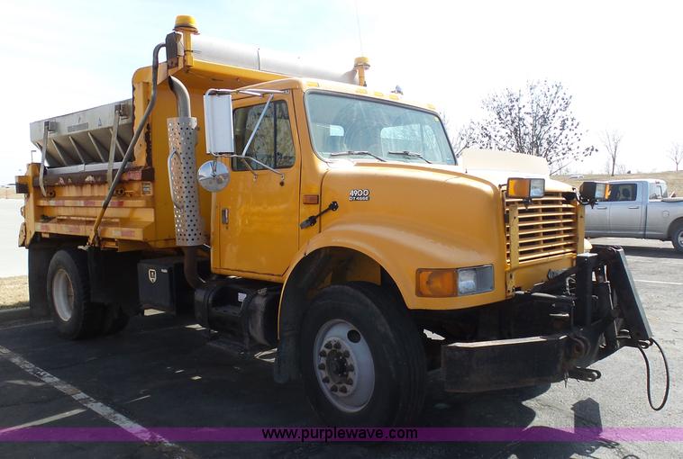 image for item BH9387 2000 International 4900 dump truck