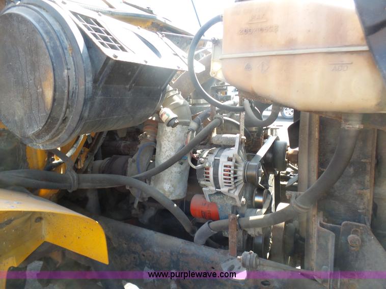 image for item BH9387 2000 International 4900 dump truck