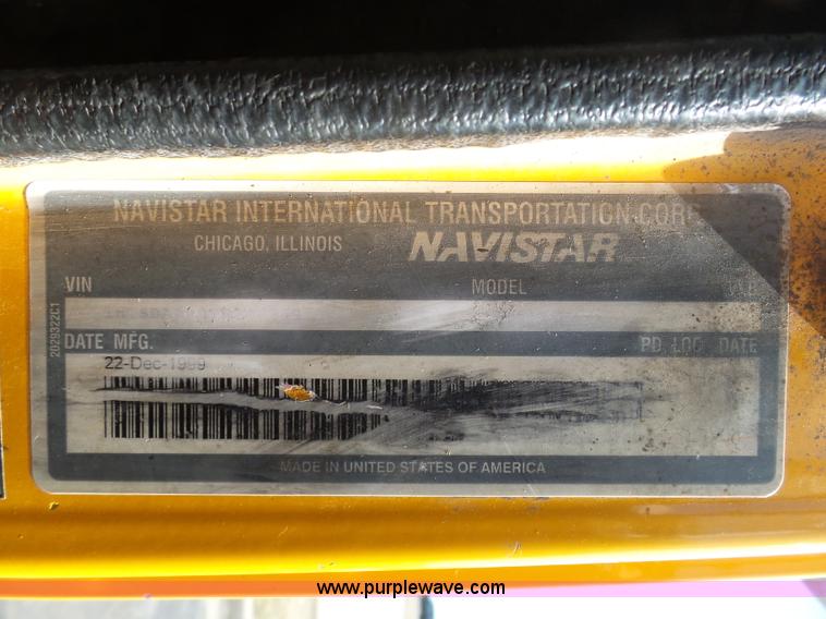 image for item BH9387 2000 International 4900 dump truck