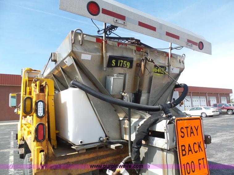 image for item BH9388 2000 International 4900 dump truck