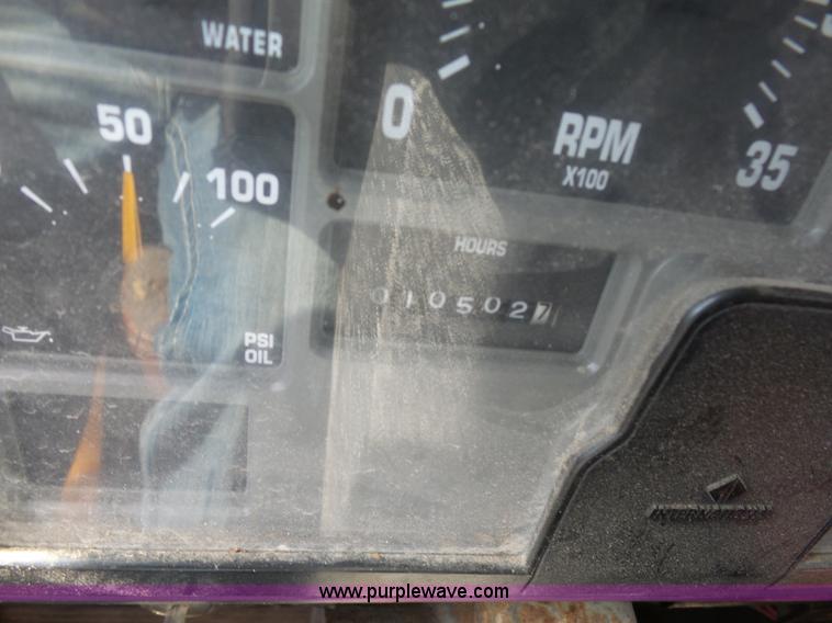 image for item BH9388 2000 International 4900 dump truck