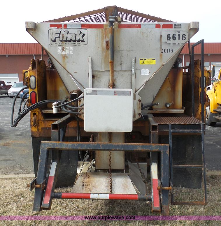 image for item BH9398 2002 International 4900 dump truck