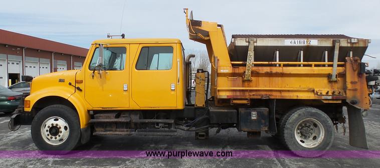 image for item BH9400 2001 International 4900 dump truck