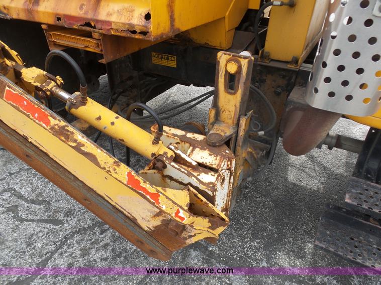 image for item BH9400 2001 International 4900 dump truck