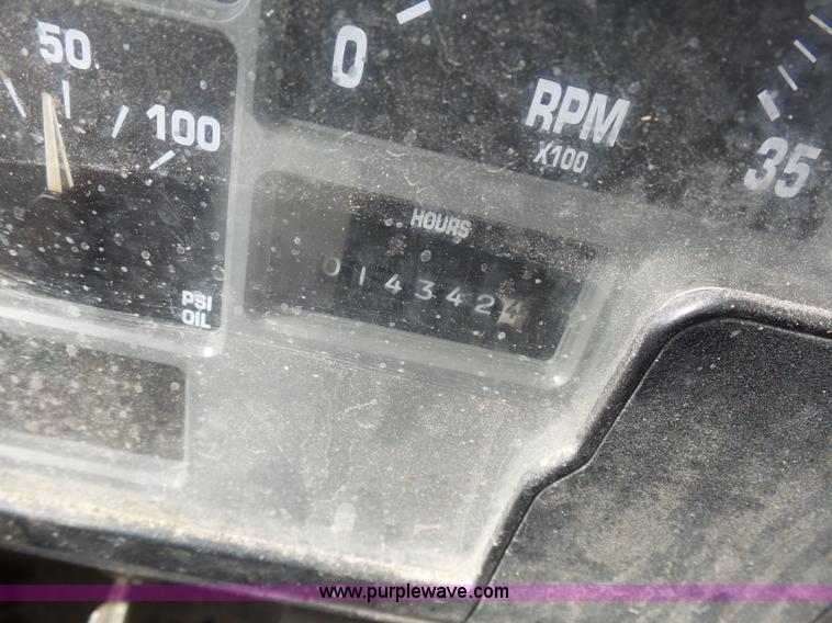 image for item BH9400 2001 International 4900 dump truck