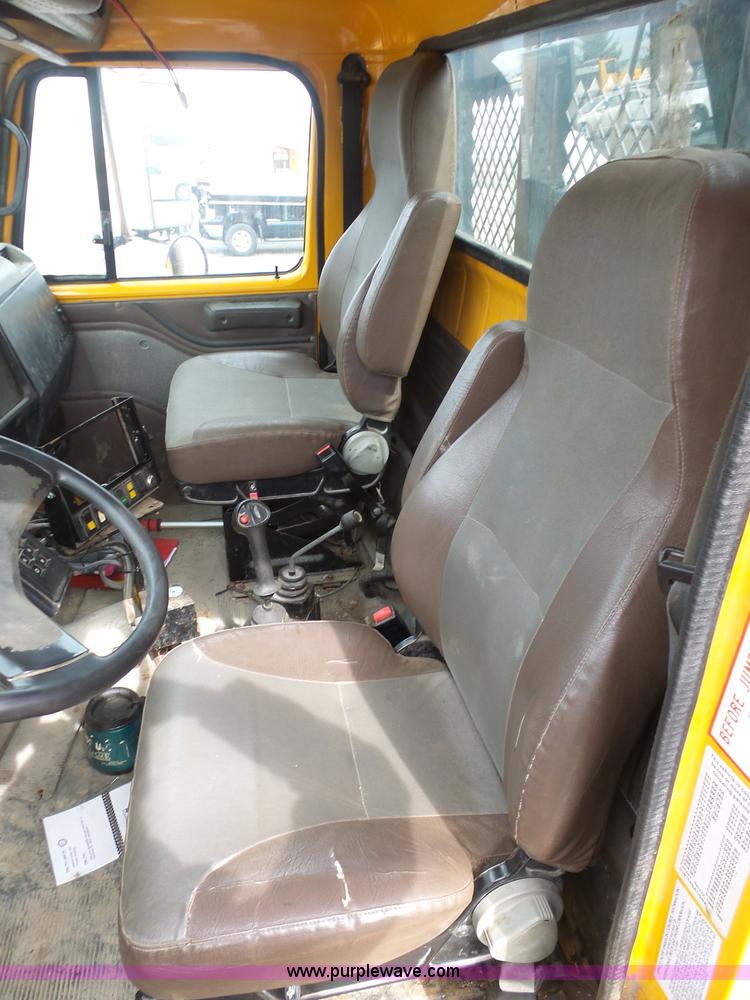 image for item BH9402 2002 International F2554 flatbed truck