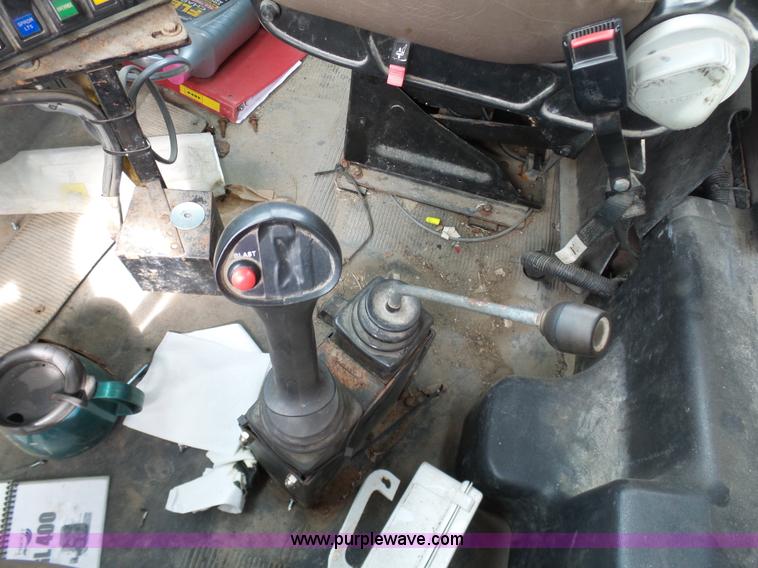 image for item BH9402 2002 International F2554 flatbed truck