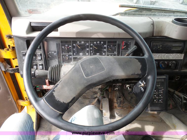 image for item BH9402 2002 International F2554 flatbed truck