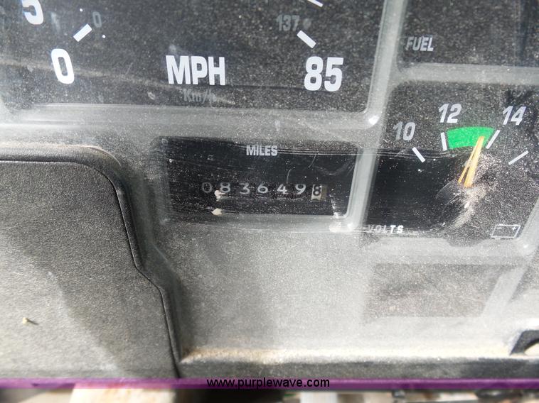 image for item BH9402 2002 International F2554 flatbed truck